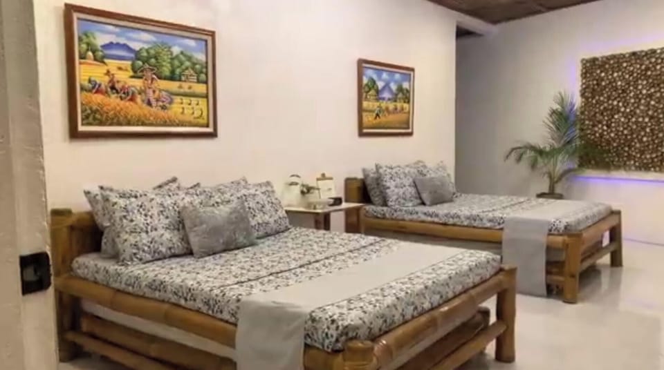 room, indoor, bed