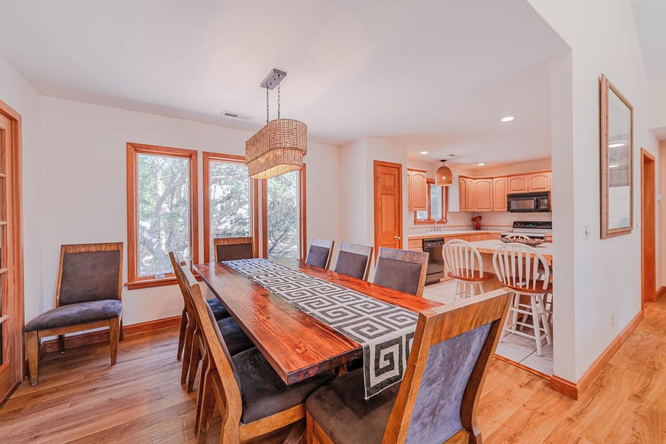 Main Level Dining/Kitchen Area