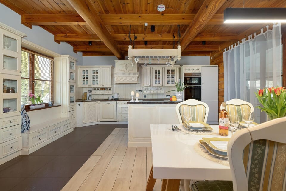 House | Private kitchen | Highchair