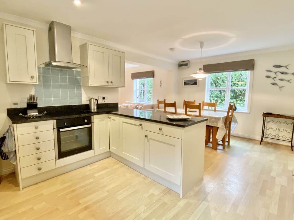 Breakfast bar in Brea Holiday Cottage, Rock North Cornwall
