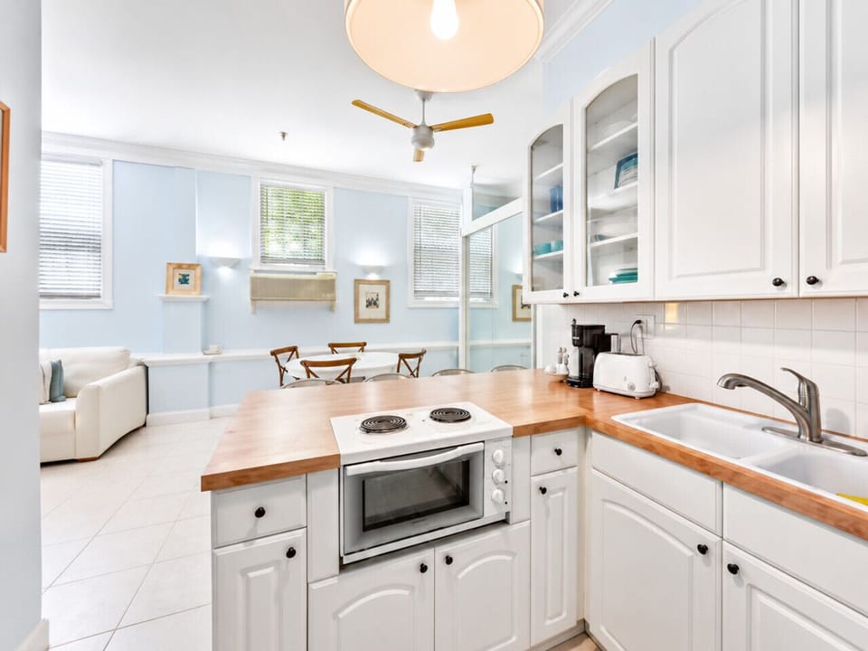 Kitchenette
