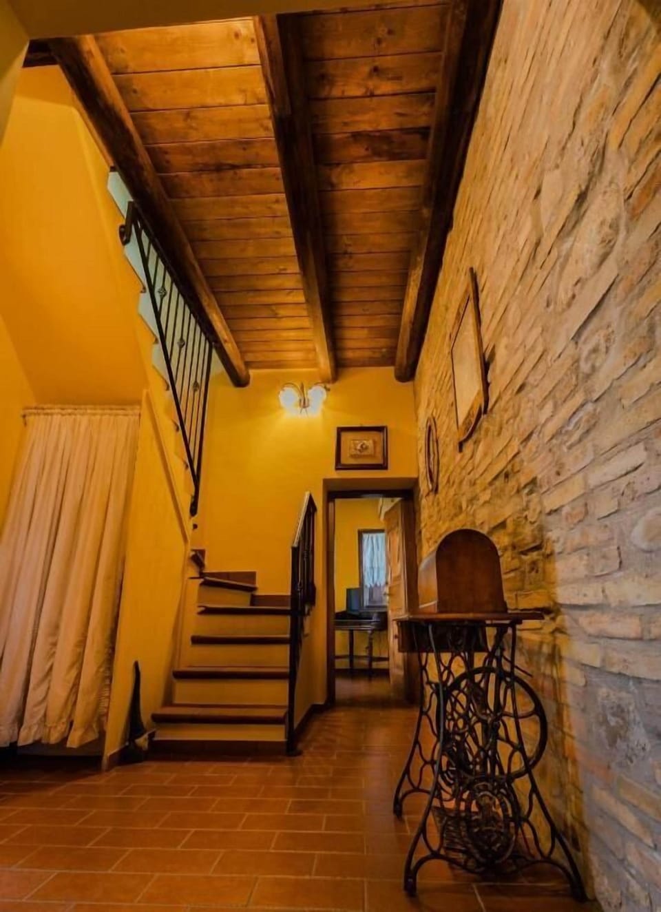 Deluxe Quadruple Room, Valley View | Interior
