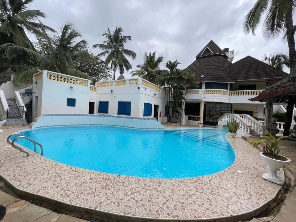 House, 3 Bedrooms, Accessible, Smoking | Pool | Outdoor pool