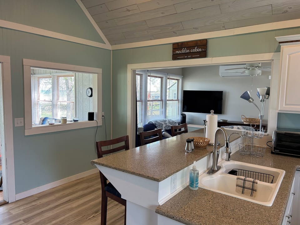 Kitchen & dining open to Living room
