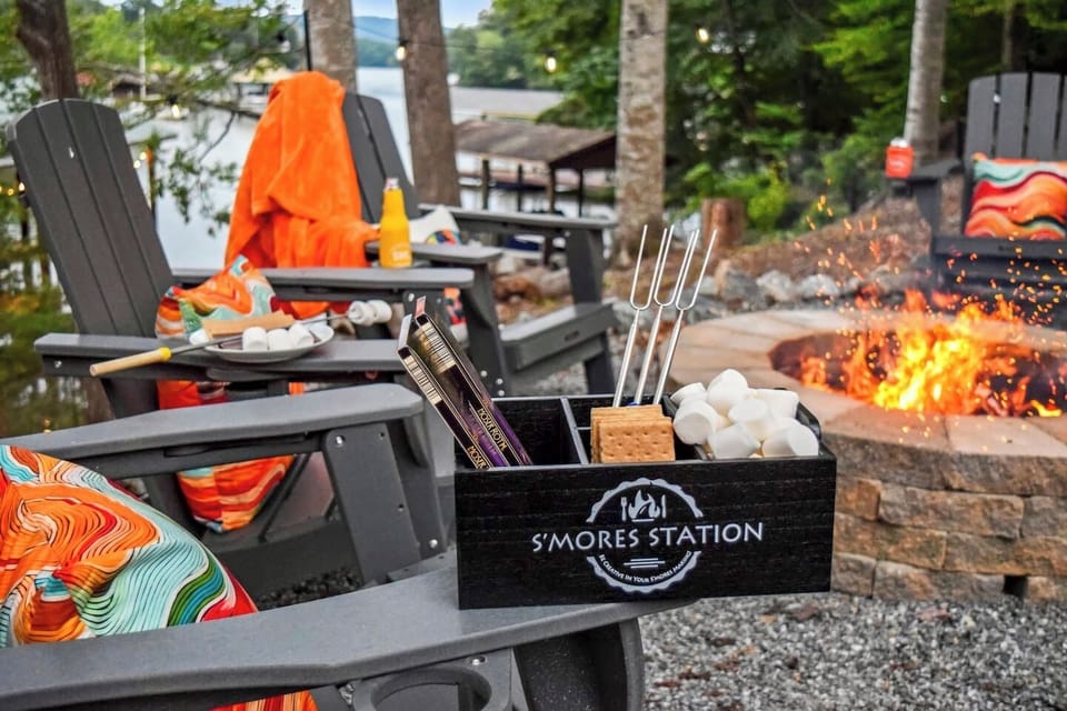 There is something extra special about s'mores by the lake. Settle into an Adirondack chair, roast a marshmallow, and let the evening unfold at the water's edge.