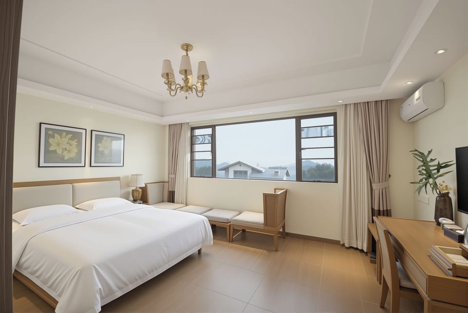 Luxury Villa, Hill View | Premium bedding, memory foam beds, desk, laptop workspace
