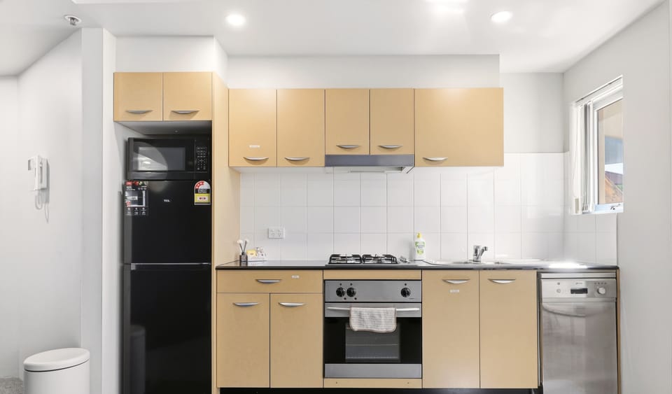 Compact kitchen with appliances