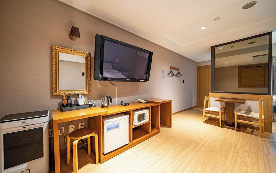 Twin Room | Interior