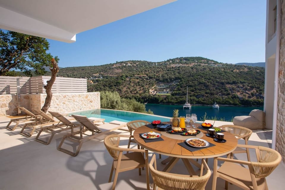 Outdoors Dinning Area