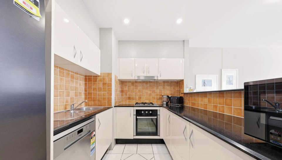 Fully equipped modern kitchen