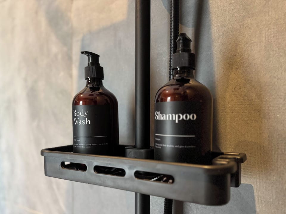 Deluxe Double Room | Bathroom amenities