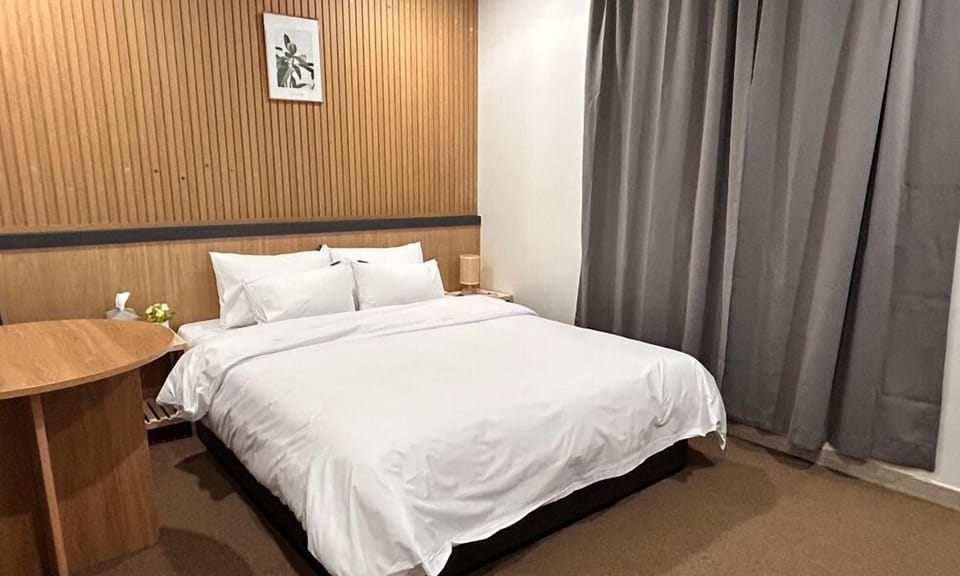 Standard Double Room | Individually decorated, individually furnished, desk, free WiFi