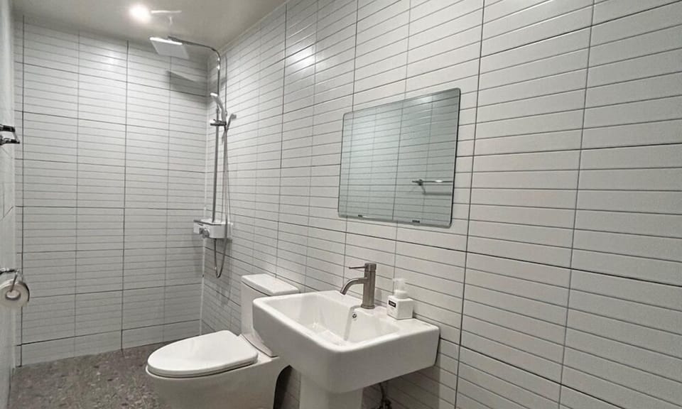 Deluxe Suite | Individually decorated, individually furnished, desk, free WiFi