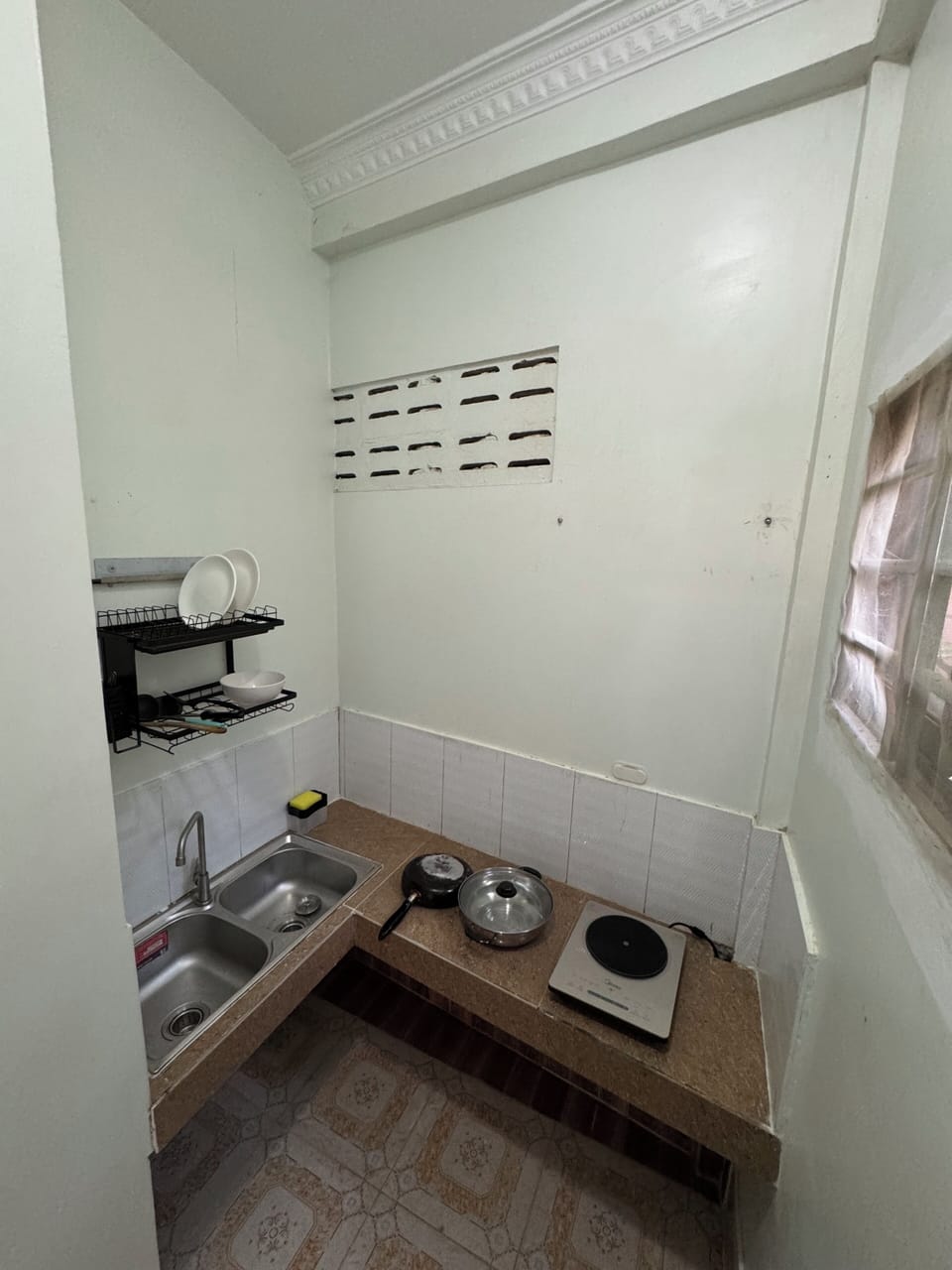 Family Quadruple Room, Garden View | Private kitchen