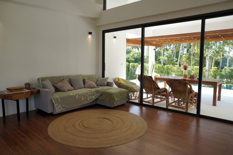 Villa, 2 Bedrooms, Smoking, Private Pool | Living room