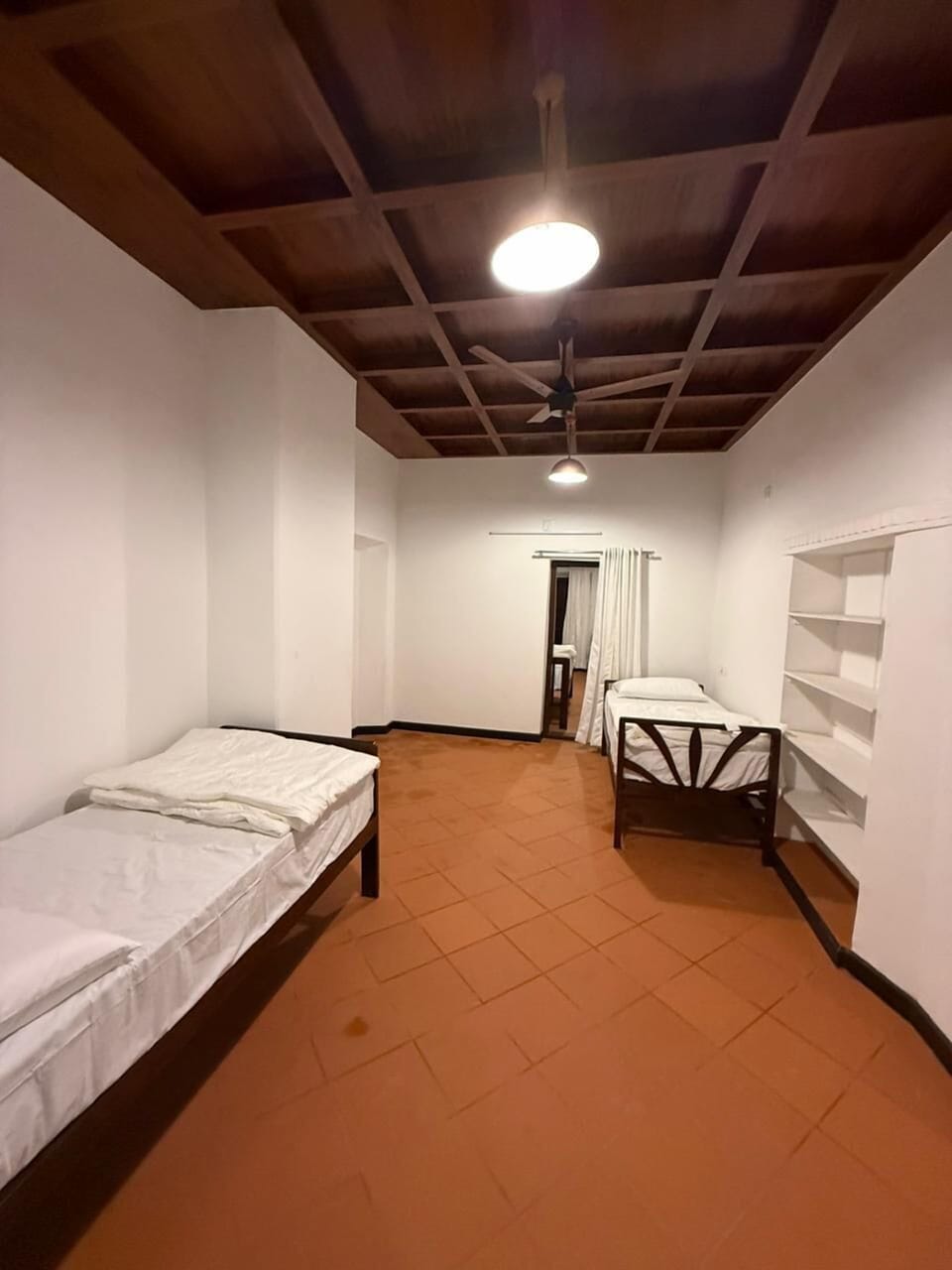 Classic Twin Room | Desk, free WiFi