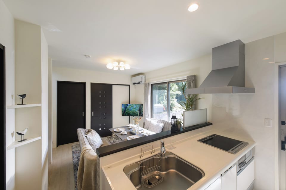 Villa, 3 Bedrooms, Courtyard View | Private kitchen | Fridge, microwave, toaster, rice cooker