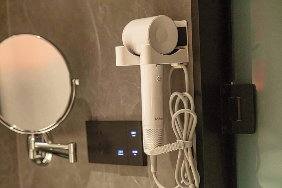 Business Twin Room | Blackout drapes, WiFi (free), bed sheets