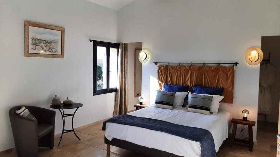 Deluxe Double Room, Patio, Garden View