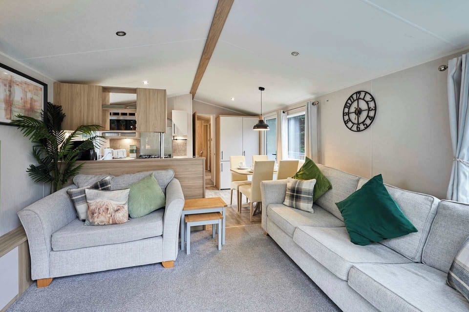 Blossom Lodge, Pocklington - Host & Stay