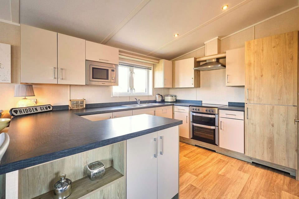Hidden Gem Lodge, Amotherby- Host & Stay
