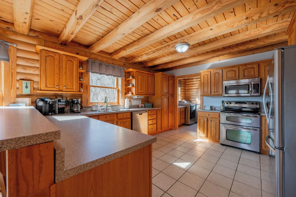 Fully equipped kitchen with plenty of space for easy meal prep