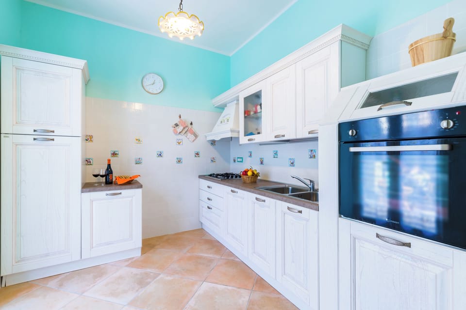 Villa (2 Bedrooms) | Private kitchen | Oven, electric kettle