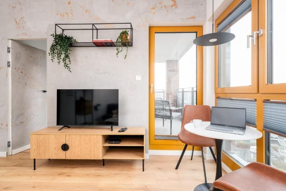 Comfort Apartment, Balcony, City View | Interior