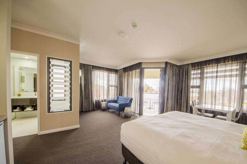 Minibar, in-room safe, desk, blackout drapes