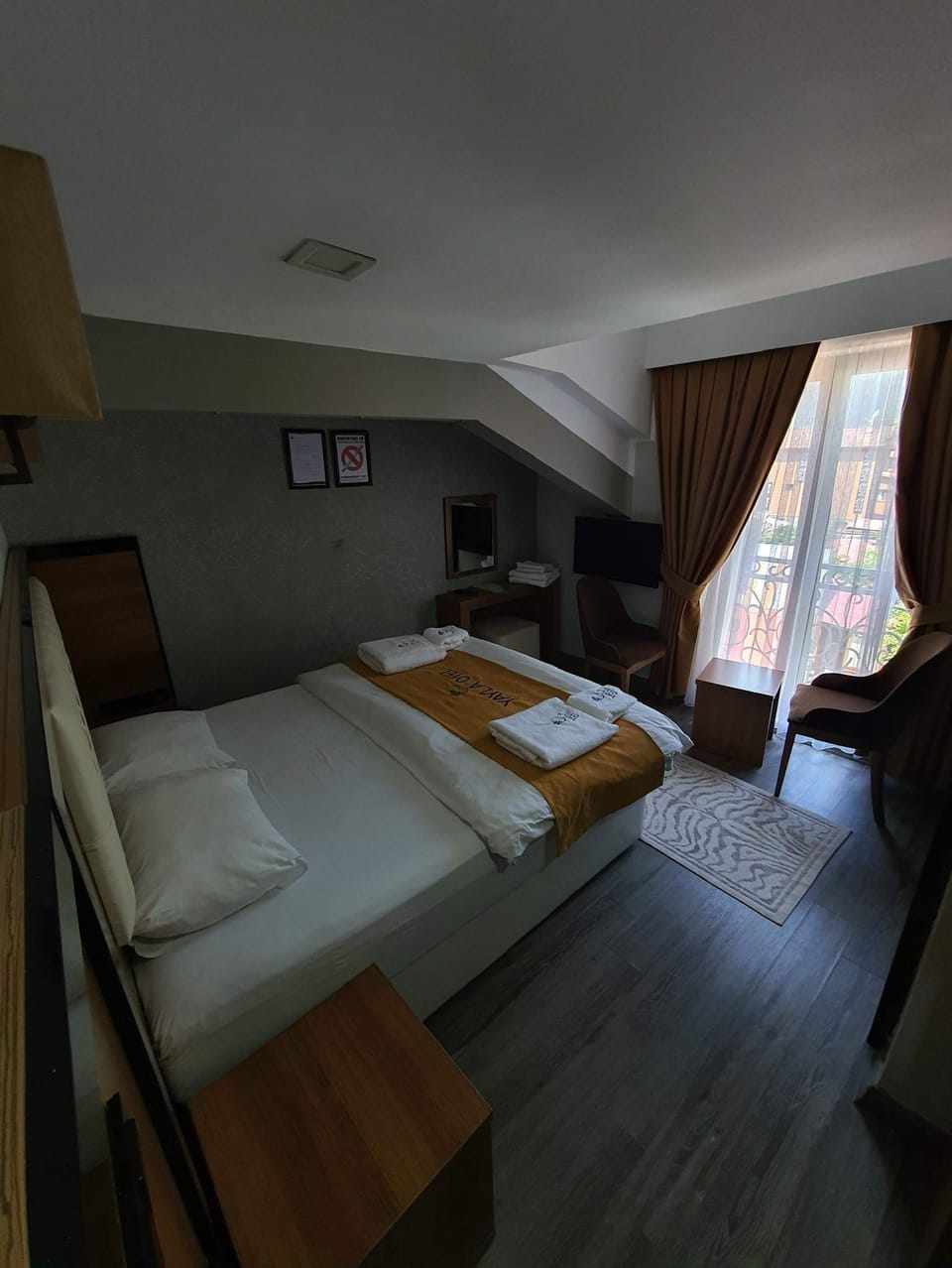 Standard Room | Free WiFi