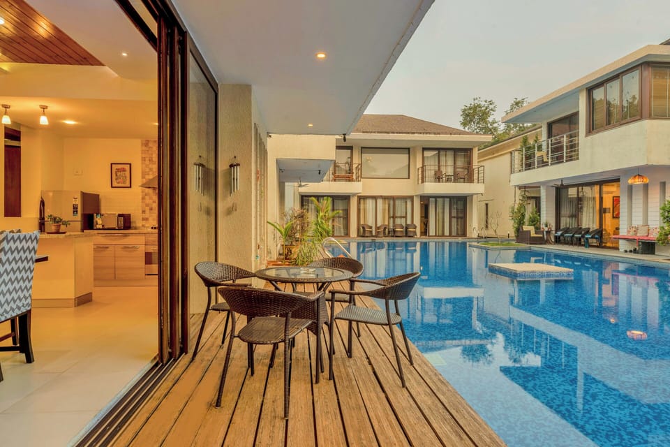 Villa, 3 Bedrooms, Pool View, Beachside | Outdoor dining