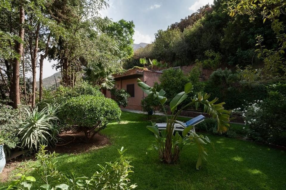 Family Room, Mountain View | Property grounds
