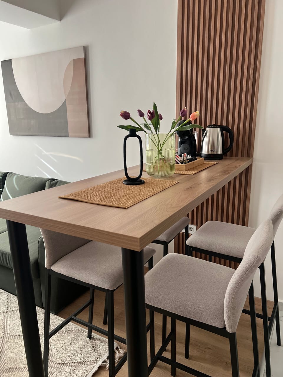Apartment, 1 Bedroom, Balcony | Dining room