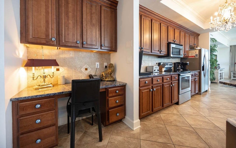 Condo, 4 Bedrooms | Private kitchen | Coffee/tea maker, fridge, oven