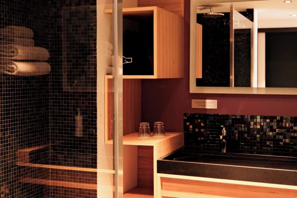 Junior Suite (Gauguin) | Bathroom