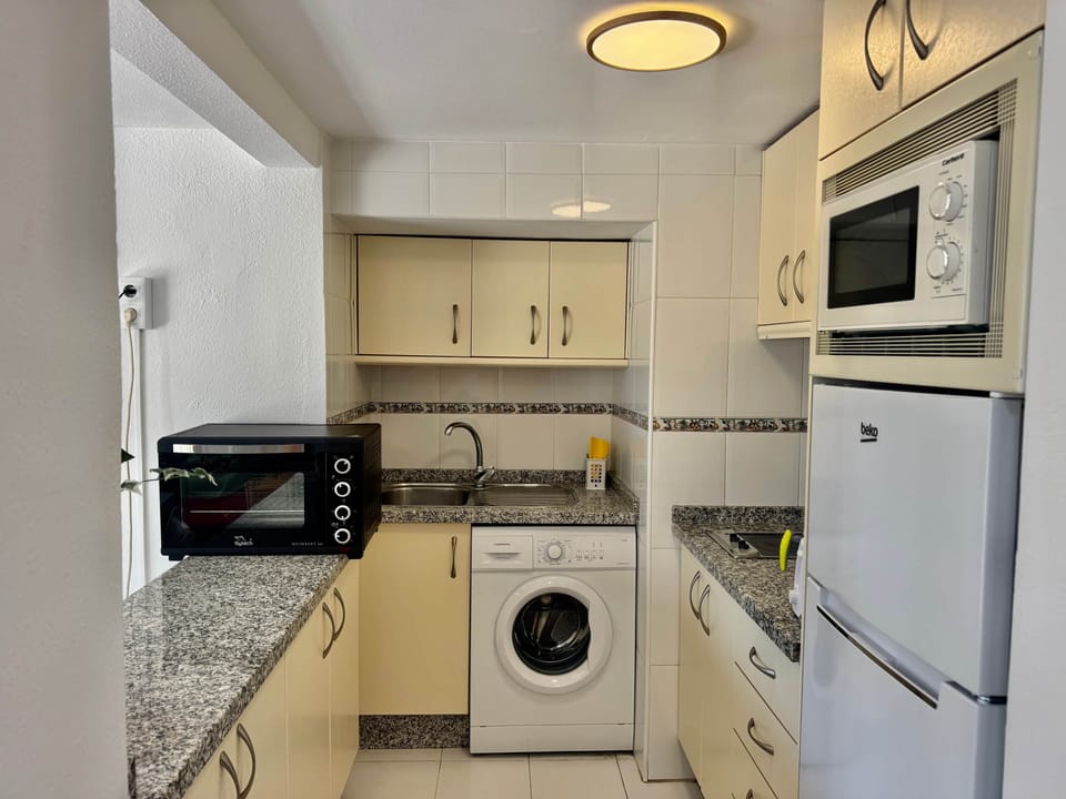Skol Apartments Marbella 210A