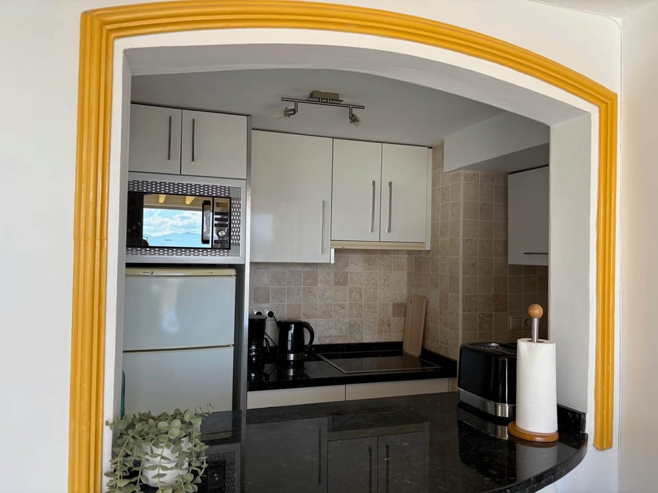 Skol Apartments Marbella 704A