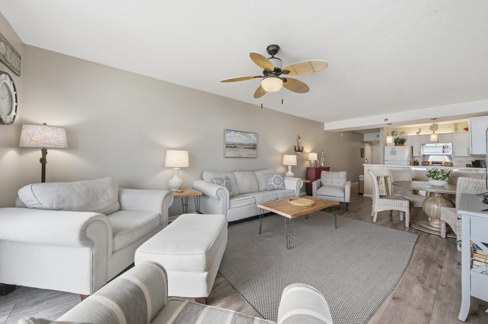 Condo, Multiple Beds (Romar Place 202) | Living area