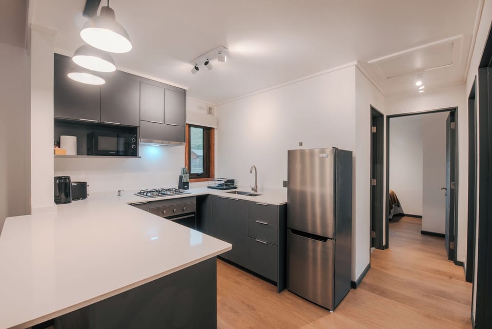 Superior Cabin, River View | Private kitchen | Toaster, cookware/dishes/utensils, cleaning supplies, freezer