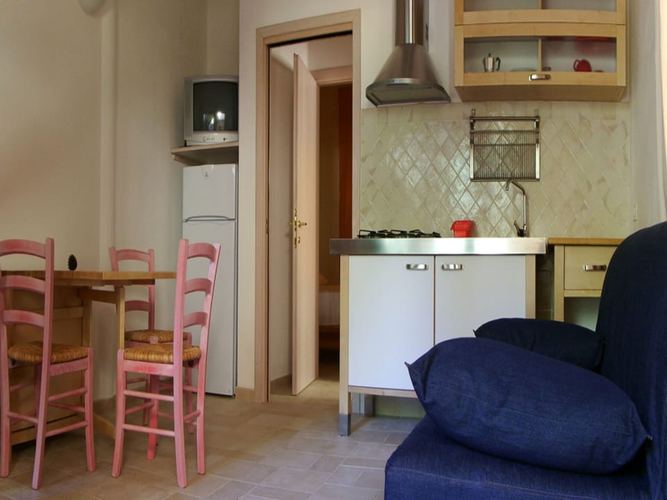 Apartment, 1 Bedroom, Accessible, Patio | Living room