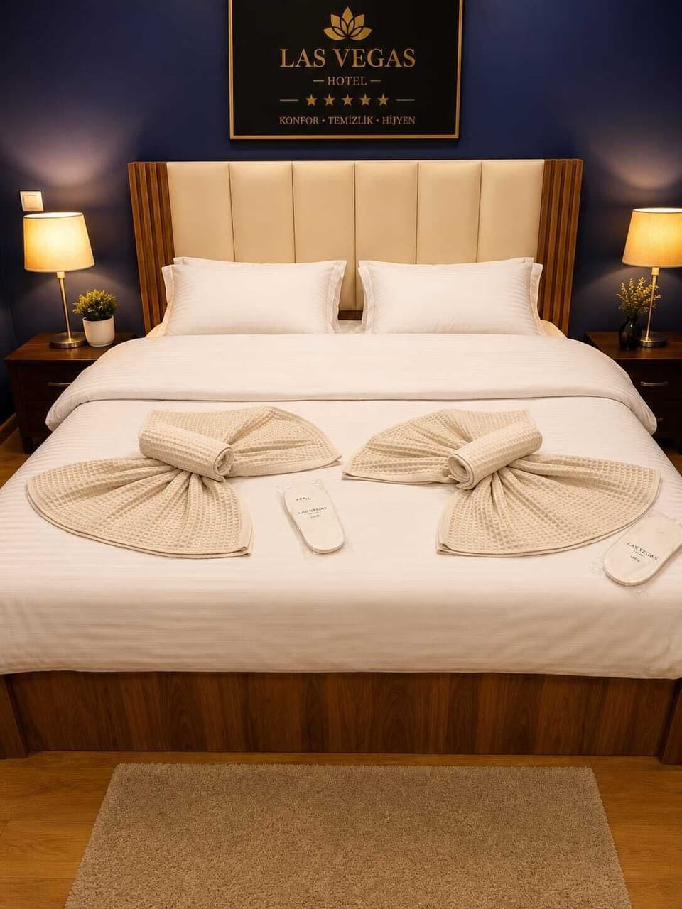 Classic Studio Suite, City View | Interior