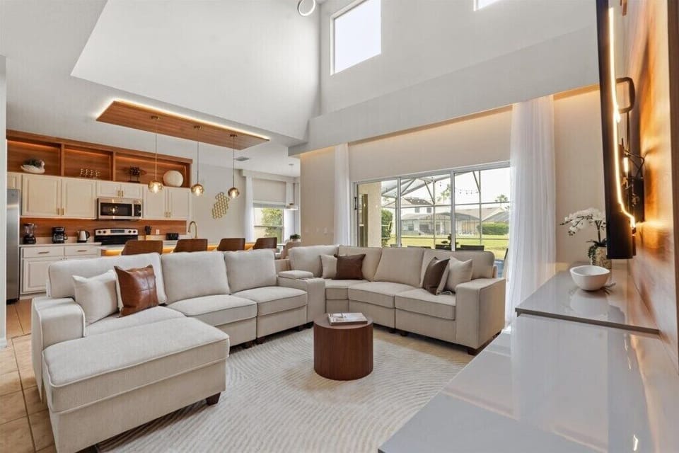 4645 Cumbrian Lakes Drive (2).jpg