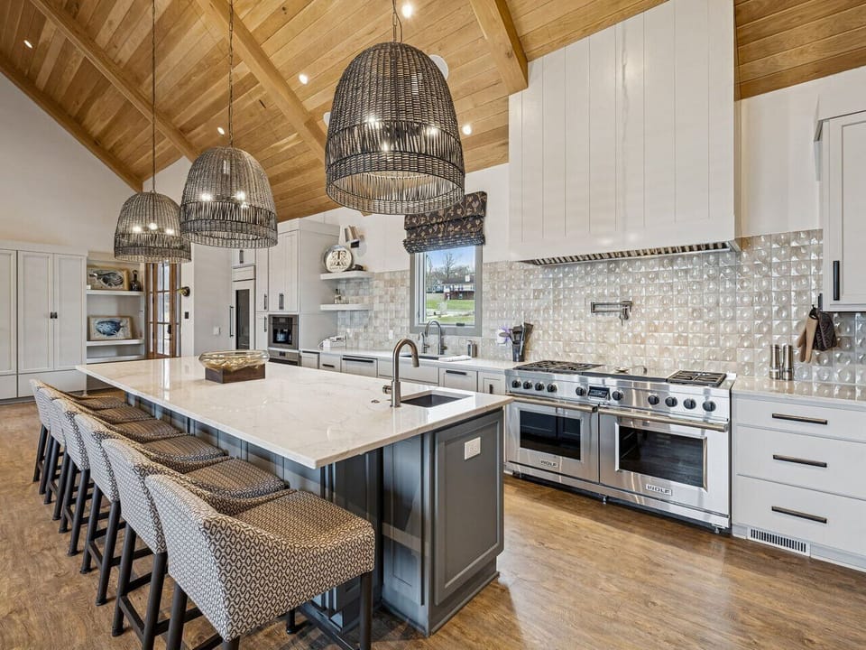A beautiful and well equipped kitchen for you and your guests