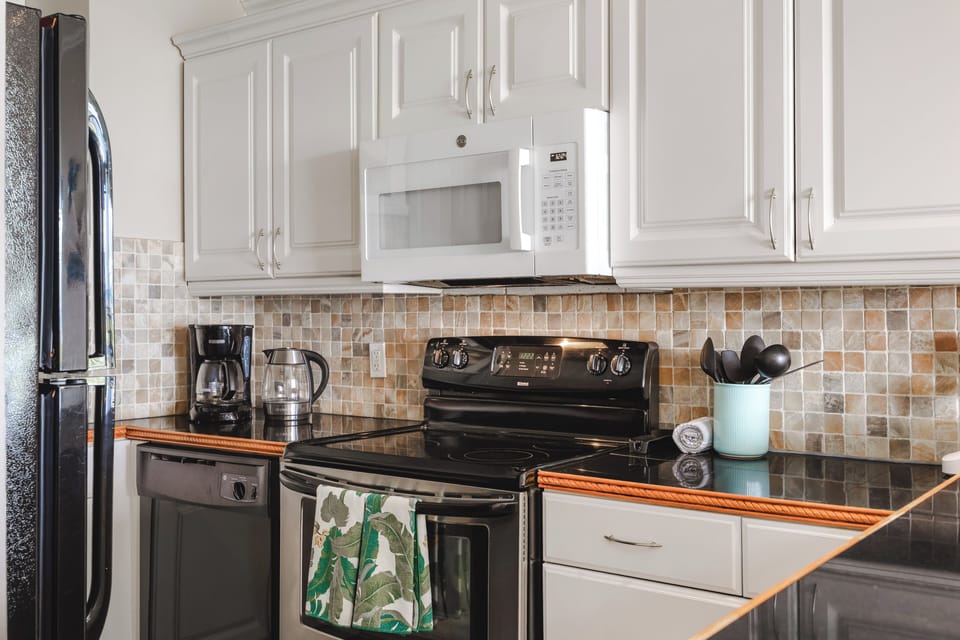 Full-size appliances make cooking easy during your island stay!
