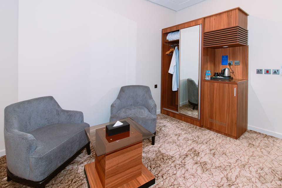 Deluxe Double Room | In-room safe, desk, laptop workspace, blackout drapes