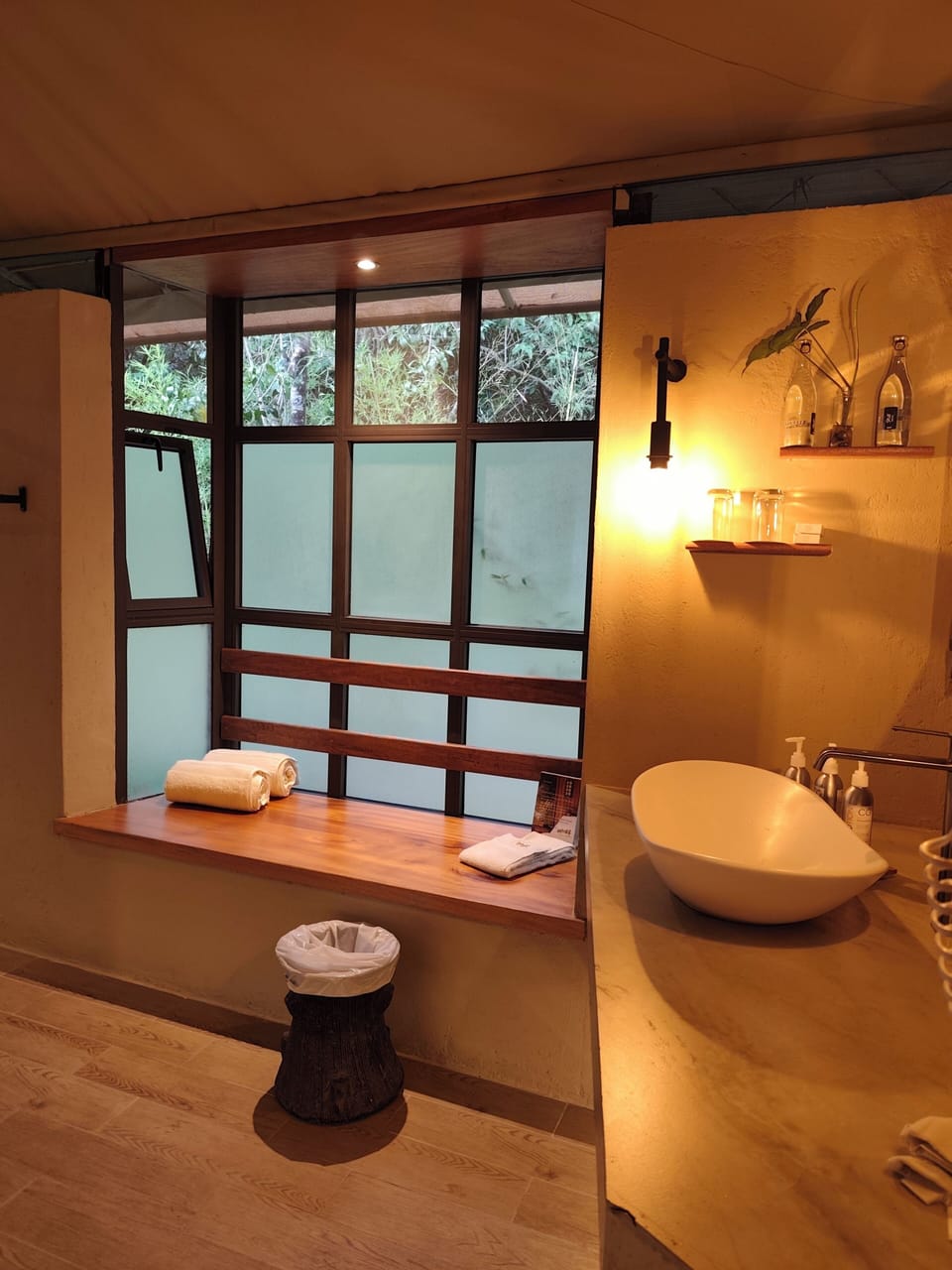 Shower, free toiletries, hair dryer, bathrobes