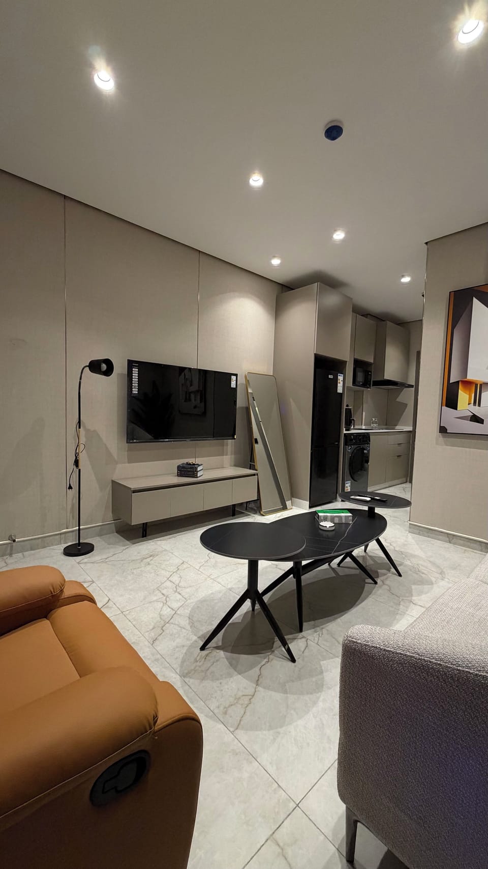 Apartment, 1 Bedroom, Accessible, Smoking | Living room