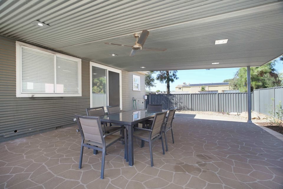BBQ + Outdoor Entertaining Area