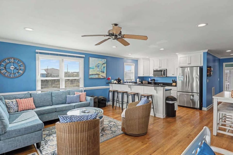 Relax after the beach in the cozy living room