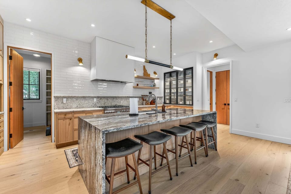 Kitchen-island- main level